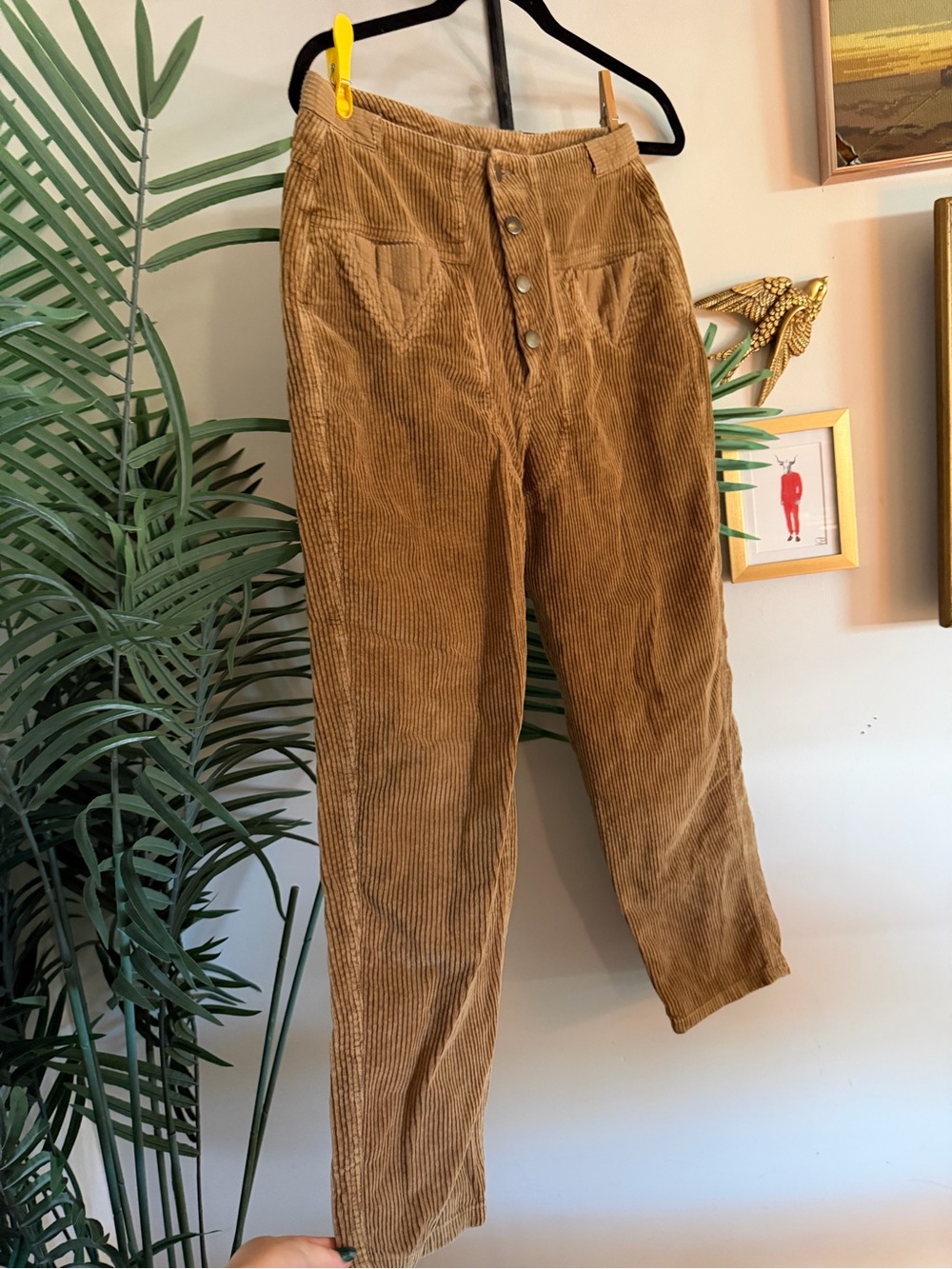 VINTAGE high waisted Corduroy Button-Fly Pants in Camel